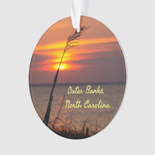 アウターバンクノースカロライナビーチサンセットオレンジスカイ オーナメント (正面)