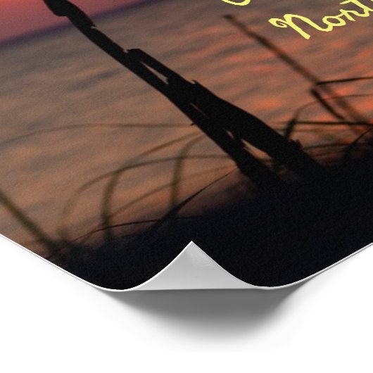 アウターバンクノースカロライナビーチサンセットオレンジスカイ ポスター (角)