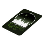 アウトドアがグリーンミッドナイトに到着 マグネット (左側)