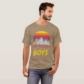 アウトドア男子 ハイキング スカウト キャンプ 冒険ギフト Tシャツ (正面フル)