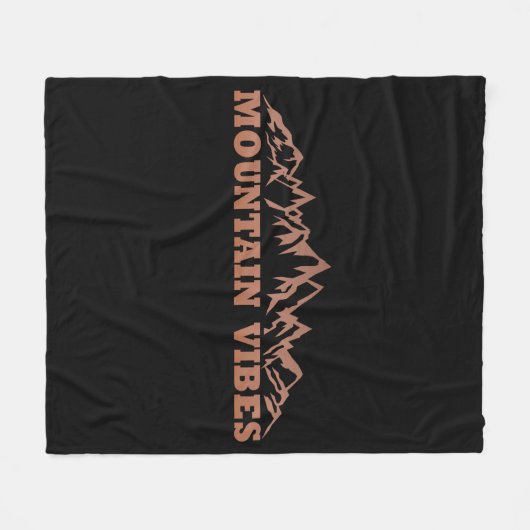 アウトドア・マウンテン・バイブス・アドベンチャー フリースブランケット (正面(横))