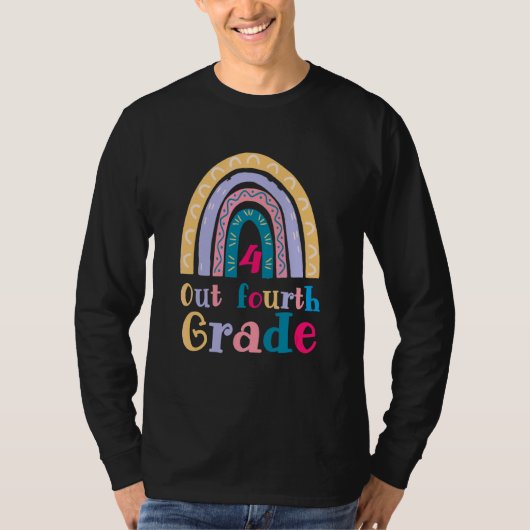 アウト4学年の最後の日の学校先生学生 Tシャツ (正面)
