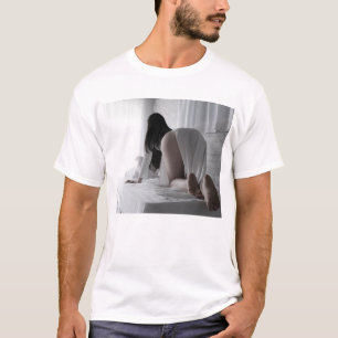 アオザイを着たモモ Tシャツ