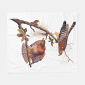 アカアシタカの猛禽 フリースブランケット (正面(横))