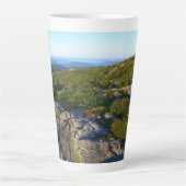 アカウディアのキャデラック山の上の朝 カフェラテマグ (正面)