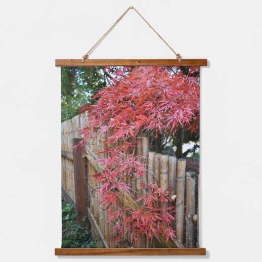 アカエデ離れメと竹垣 吊り下げ型タペストリー (正面)