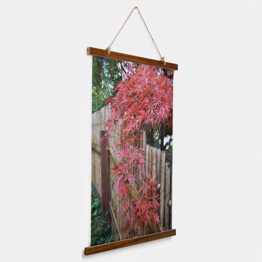 アカエデ離れメと竹垣 吊り下げ型タペストリー (傾斜あり)