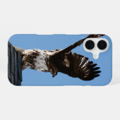 アカオノスリ翼を上げた野生の鳥の写真 iPhone 16ケース (裏面横)