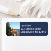 アカディアロッキービーチニアサンダーホール ラベル (インサイチュ)