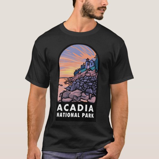 アカディア国立公園バクラシックッジTシャツ Tシャツ (正面)