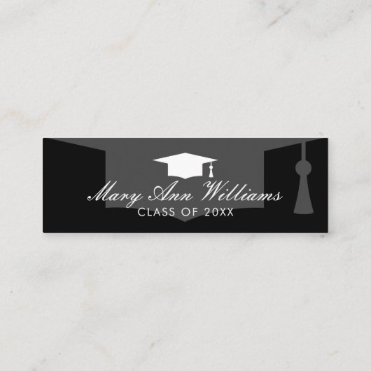 アカデミックエレガントキャップのロゴ付き大学院名カード スキニー名刺 (裏面)