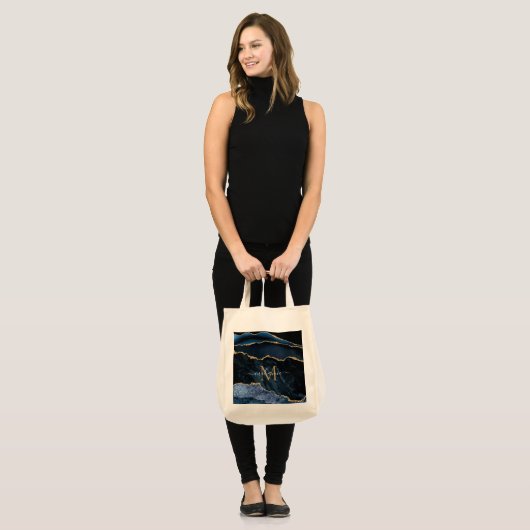 アガテネイビーブルー金ゴールドジェムストーンマーブルモノグラム名 トートバッグ (正面(モデル))