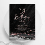アガテブラックバラ金ゴールド18日誕生日 招待状<br><div class="desc">黒とバラの金ゴールドは18th誕生日パーティーの招待を集めた。水エレガント色agate marble geode背景を特徴とするモダンデザイン、フェイクグリッターバラ金ゴールド、タイポグラフィスクリプトフォント。トレンディー招待状カードは女性スタイリッシュの日のお祝いに最適。印刷されたZazzle招待状または即時ダウンロードのデジタル印刷可能なテンプレート。</div>