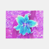 アクアかわいらしブルースターガーザーリリリオンパープル フリースブランケット (正面(横))