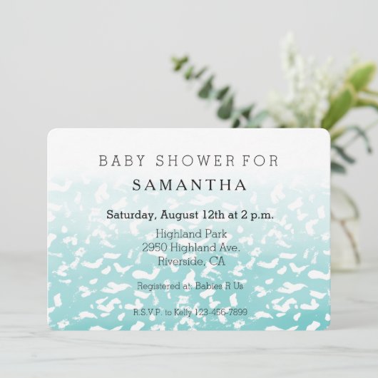 アクアかわいらしホワイトグラデーションアニマルプリントベビーシャワー 招待状 (スタンド正面)