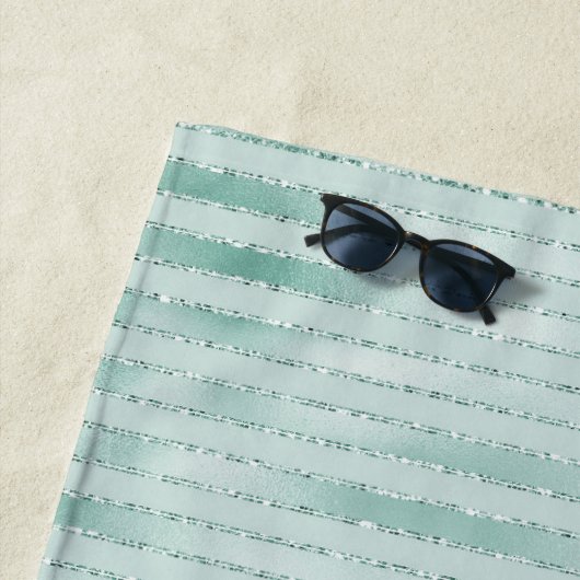 アクアかわいらしミントグリジーグリッターストライプズ ビーチタオル (インサイチュ)