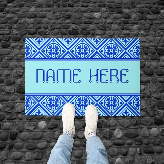 アクアとブルー王室の名前をカスタムするパタモダンーン ドアマット