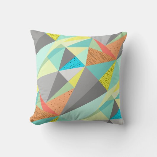 アクアイエローグレーイエロー抽象芸術三角形パターン クッション (正面)