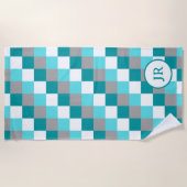 アクアカラフルとティール（緑がかった色）チェックのパーソナライズされた初期化 ビーチタオル (正面)