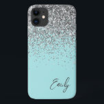 アクアガーリーブルーシルバーグリッターモノグラム iPhone 11 ケース<br><div class="desc">アクアガーリーブルー銀の輝きと滴るフェイクグリッターブラシ仕上げ金属モノグラムの名前とイニシャル電話。これは、最高の甘い16歳の誕生日、結婚ブライダルシャワー、記念日、赤ちゃんシャワーまたはバチェロレッテギフトを作る誰かがグラームの豪華さとシックなスタイルを愛する。</div>