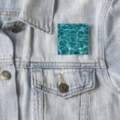 アクアグリーンのプールの水の写真 缶バッジ (インサイチュ)