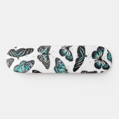 アクアティール(緑がかった色)ブラックチョウ水彩模様 スケートボード (横)