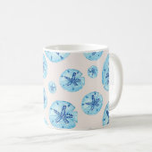 アクアティール(緑がかった色)ブルー砂ドル水カラー名前をカスタムする コーヒーマグカップ (正面右)