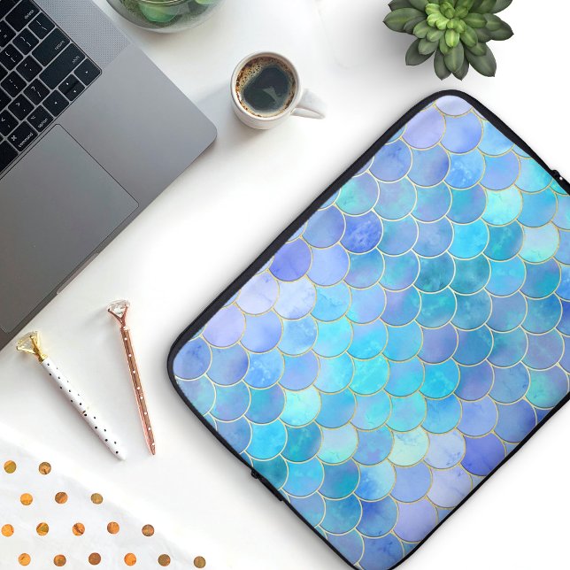 アクアピアセント&金ゴールドマーメイドスケールパターン ラップトップスリーブ (Aqua Pearlescent Mermaid Scale Pattern Laptop Sleeve)