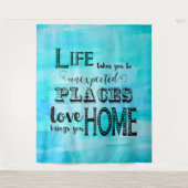 アクアブルーの水彩抽象タイポグラフィー名言 タペストリー (正面)