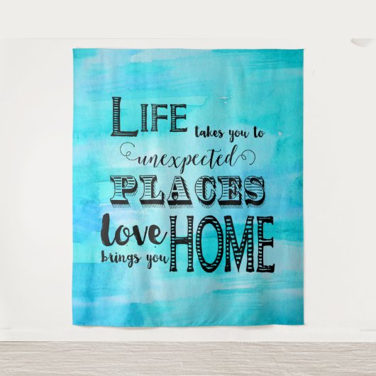 アクアブルーの水彩抽象タイポグラフィー名言 タペストリー (正面)