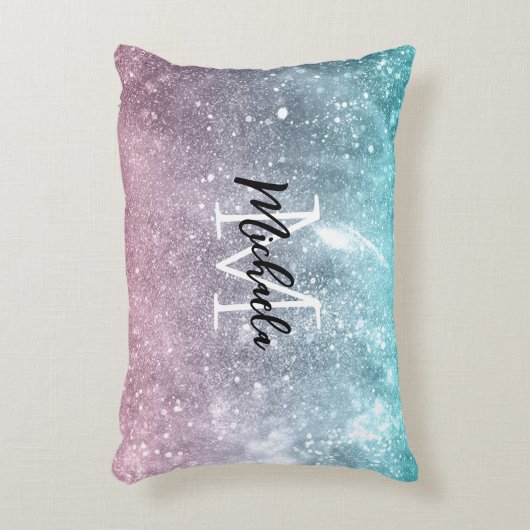 アクアブルーピンクシーグラデーション銀河系抽象芸術モノグラム アクセントクッション (正面(垂直))