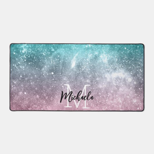 アクアブルーピンクシーグラデーション銀河系抽象芸術モノグラム デスクマット (正面)