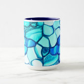 アクアマリンに似たトーンの石のように丸い マグカップ (中央)