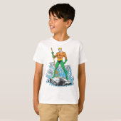 アクアマンがピッチフォークで立つ Tシャツ (正面フル)