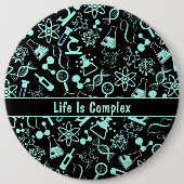 アクアモダンブルー生化学生命は複雑である 缶バッジ (正面)