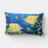 アクアリウムの海の海のビーチの魚の水中写真 ランバークッション (裏面)