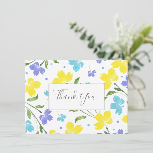 アクア、ペリウィンクル、黄色の水色のフローラステム サンキューカード (スタンド正面)