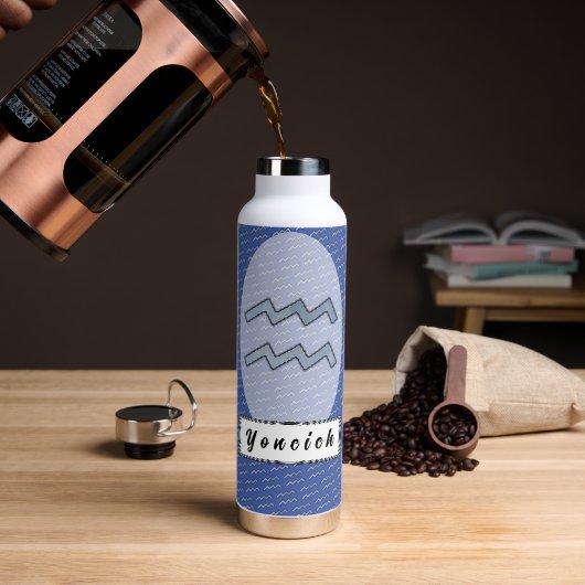 アクエリアス〔占星術の〕十二宮図シンボル要素by K Yoncich ウォーターボトル (コーヒー)