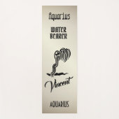 アクエリアス〔占星術の〕十二宮図標識とシンボルアンティーク金ゴールド ヨガマット (正面)