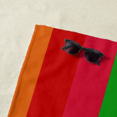 アクセントの虹の平静そしてあなたの文字を保って下さい ビーチタオル (インサイチュ)