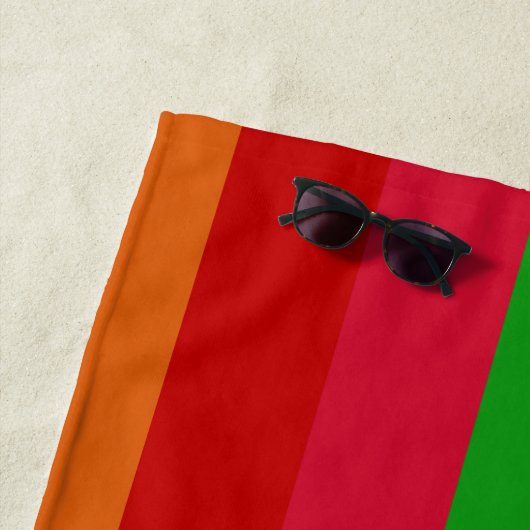 アクセントの虹の平静そしてあなたの文字を保って下さい ビーチタオル (インサイチュ)