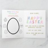 アクティビティでハッピーイースターのカラーリングを折ったかわいい子供 カード (内部)