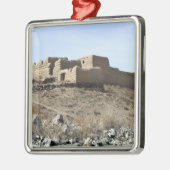 アクバルKh村の要塞の化合物 メタルオーナメント (左)