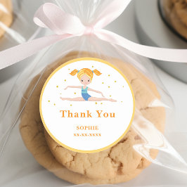 アクロバティックおもしろい誕生日の子供 ラウンドシール