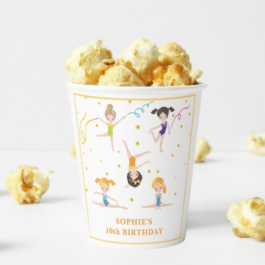 アクロバティックおもしろい誕生日の子供 紙コップ