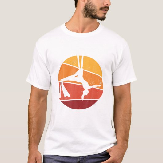アクロ保バット体操のGymnas落ち着いて Tシャツ (正面)
