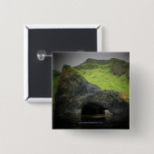 アクンアイランドバサルトシーケーブ 缶バッジ (正面&裏面)