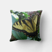 アゲハチョウバタフライIオンミルクウィードアットシェナンドア クッション (裏面)