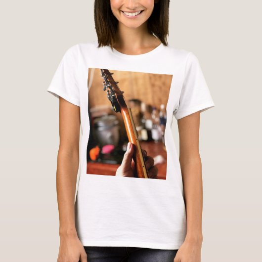 アコーかわいらしスティックギター Tシャツ (正面)