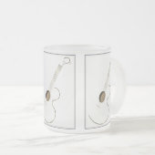 アコースティックギターのロゴのデザインのマグ フロストグラスマグカップ (正面右)